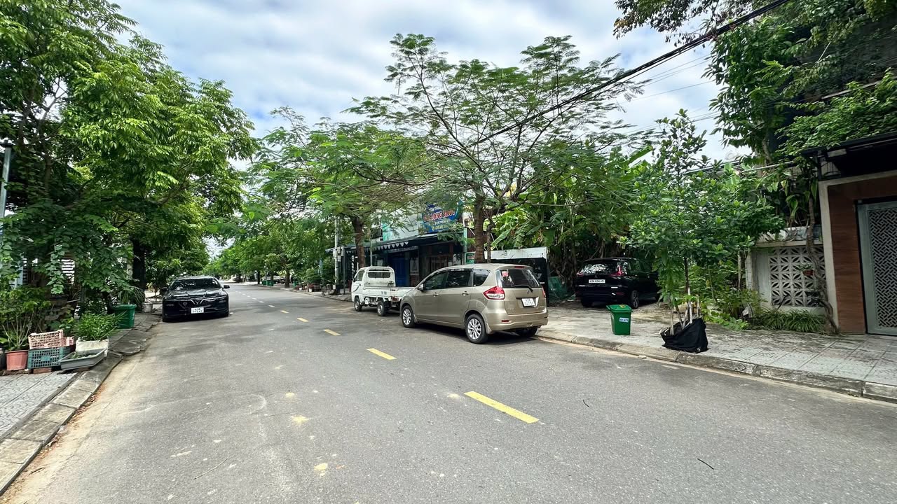 Đất nền liền kề 300m² đường Bùi Thiện Ngộ, Đà Nẵng giá chỉ 18,9 tỷ - Cơ hội đầu tư tuyệt vời!