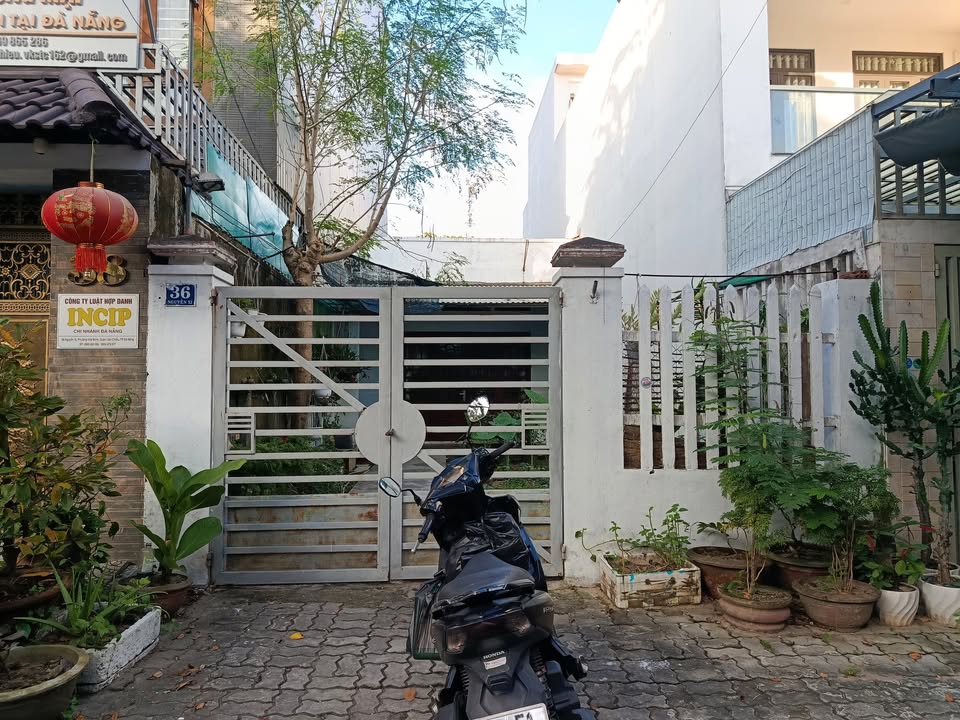 Cho thuê mặt tiền đường Nguyễn Xí, Thanh Khê 100m² chỉ 6,5 triệu - Không gian sống xanh lý tưởng!