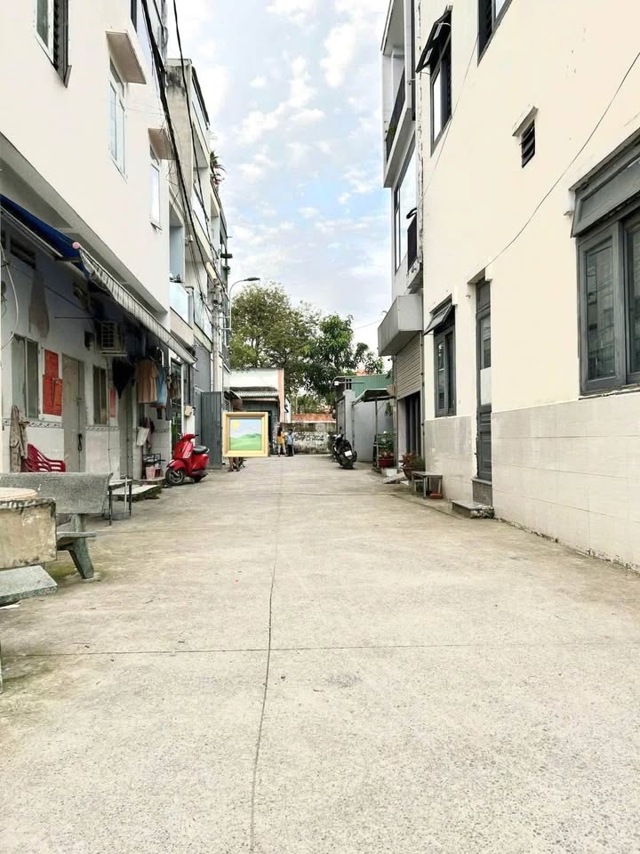 Đất thổ cư Cầu Xây Quận 9 77m² giá 4.48 tỷ - Sổ riêng, phong thủy đẹp!