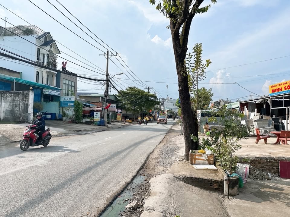 FrontHouse Lã Xuân Oai 100m² giá 13.5 tỷ - Đầu tư sinh lời bền vững!