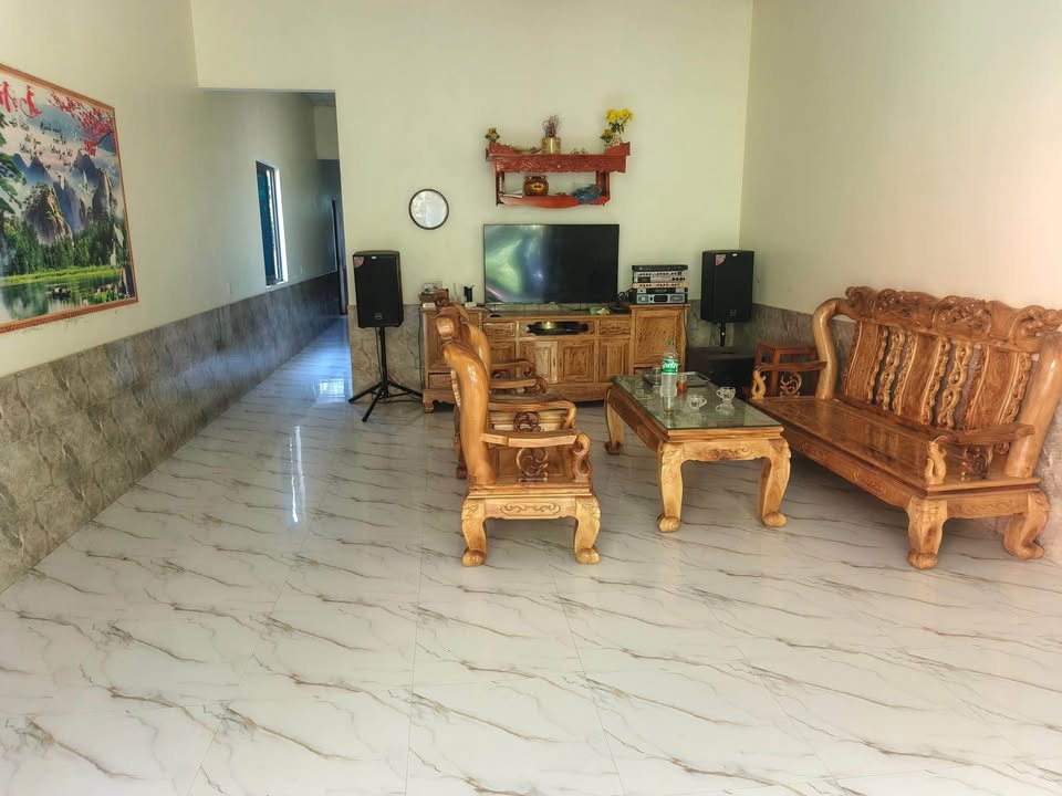 Nhà cấp 4 120m² tại Ỷ La, Tuyên Quang giá 2 tỷ - Bán gấp, chính chủ!