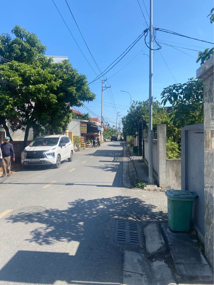 Đất nền mặt đường Hoàng Động Thủy Nguyên 70m² giá 2 tỷ - Đầu tư sinh lời tốt!