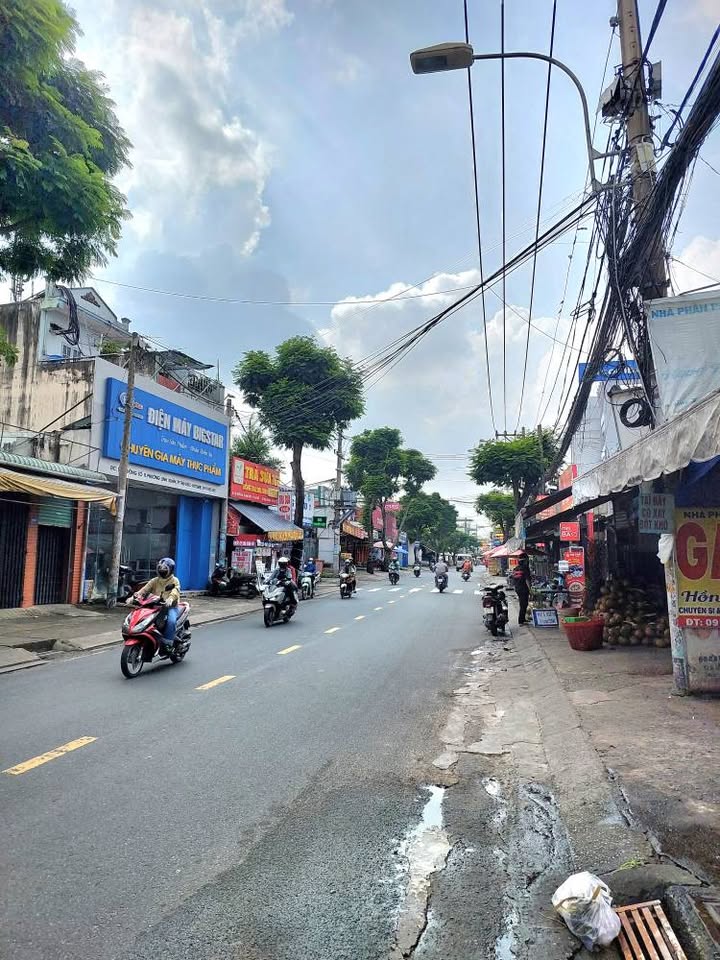 Nhà 3 Lầu 145m² Mặt Tiền Đường Số 11, Linh Xuân - Chỉ 11.8 Tỷ!