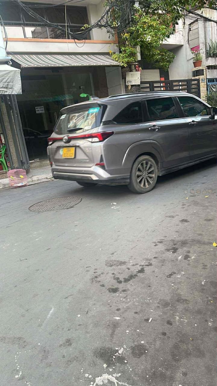 Nhà 2 tầng hẻm xe tải Lý Thường Kiệt, Quận 10, 48m² giá chỉ 5 tỷ - Kinh doanh tiềm năng!