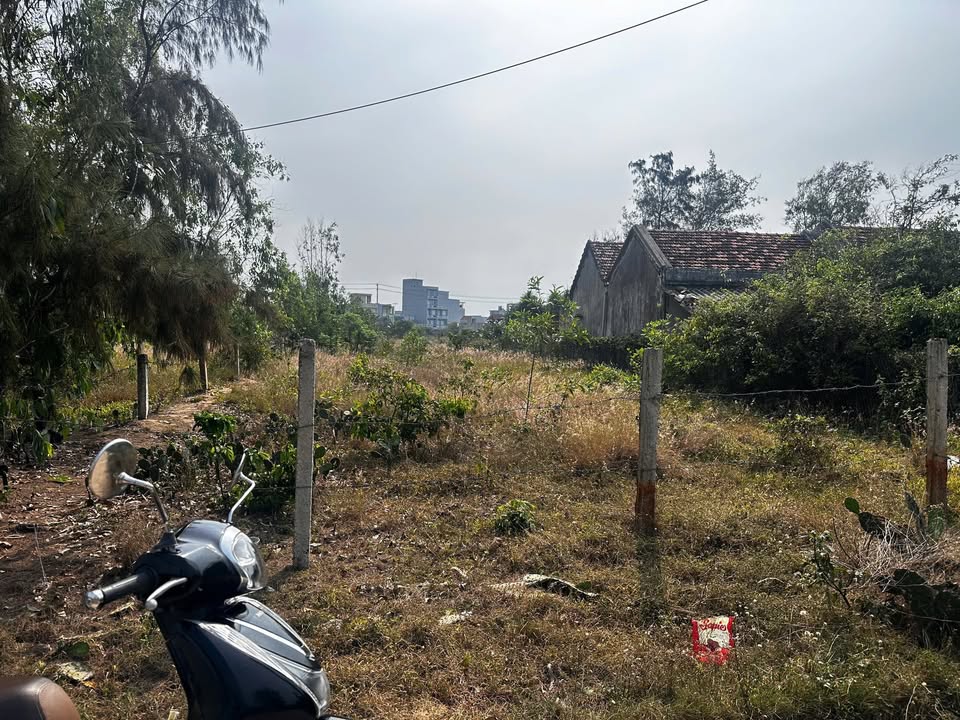 Đất liền kề đường Trần Phú, Đông Hòa 185m² giá 1.1 tỷ - Đầu tư sinh lời ngay!