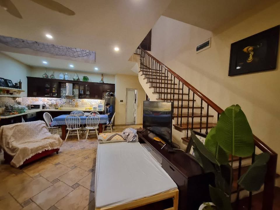 Mặt tiền kinh doanh Phúc Tân 83m² giá 12 tỷ - Cơ hội vàng cho nhà đầu tư!