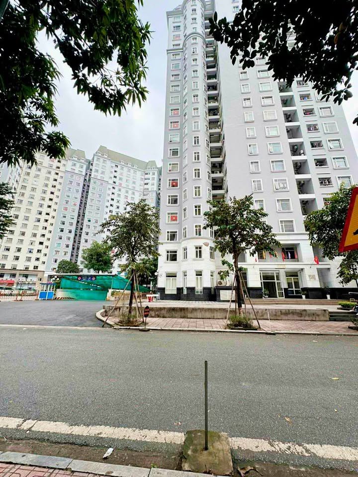 Căn hộ Nam Cường Bắc Từ Liêm 81m² giá 6.95 tỷ - Tầng cao thoáng sáng, sổ đỏ chính chủ!