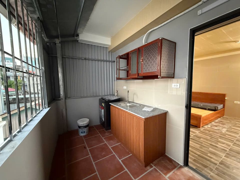 Cho thuê studio bếp tách 35m² Ngõ 63 Trần Quốc Vượng - Nội thất đầy đủ, sẵn sàng ở ngay!
