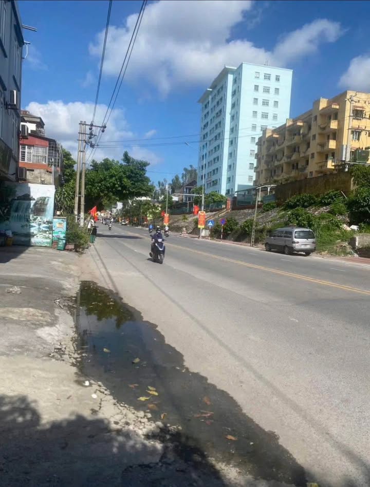 Bán đất tặng nhà cấp 4 tại Hà Lầm, 90m² chỉ 2 tỷ - Đầu tư sinh lời ngay!