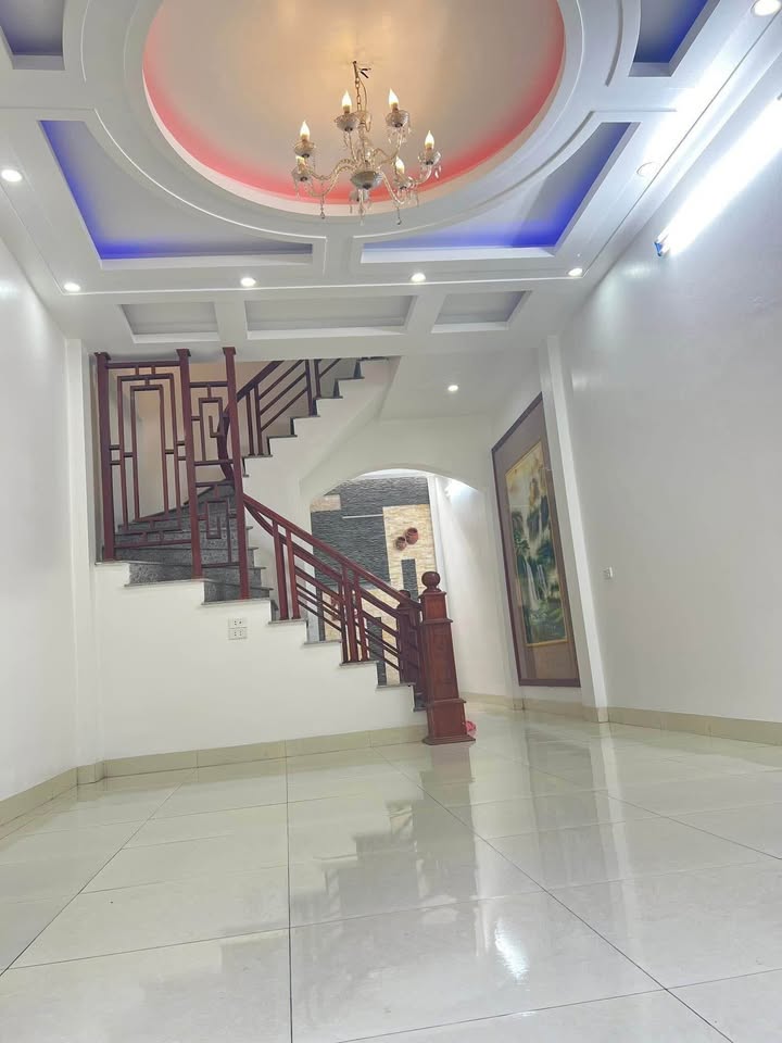 Nhà 3 tầng đường Mỹ Xá, Nam Định 50m² giá 2.1 tỷ - Ô tô vào tận nhà!