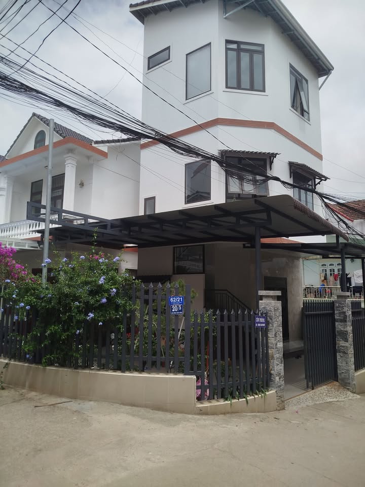 Căn hộ cho thuê tầng 2 Đà Lạt 40m² - Sân để xe rộng rãi, an ninh tốt!