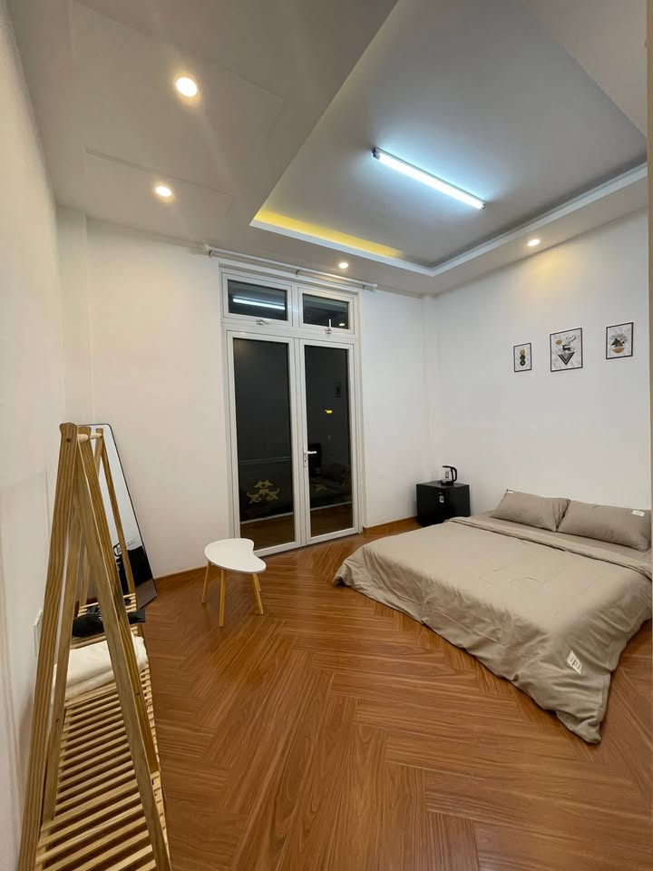 Cho thuê nhà nguyên căn mặt tiền Phan Đình Phùng, Đà Lạt - 9 phòng ngủ, giá 30 triệu/tháng