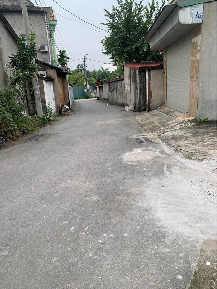 Đất nền Khai Quang Vĩnh Yên 87m² giá 2.1 tỷ - Vị trí đắc địa, đường rộng thông thoáng!