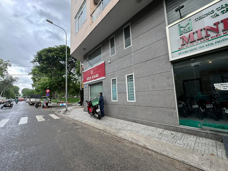 Cho thuê mặt bằng vỉa hè có phòng ngủ tại Đặng Văn Sâm, Tân Bình - Giá chỉ 4 triệu/tháng!