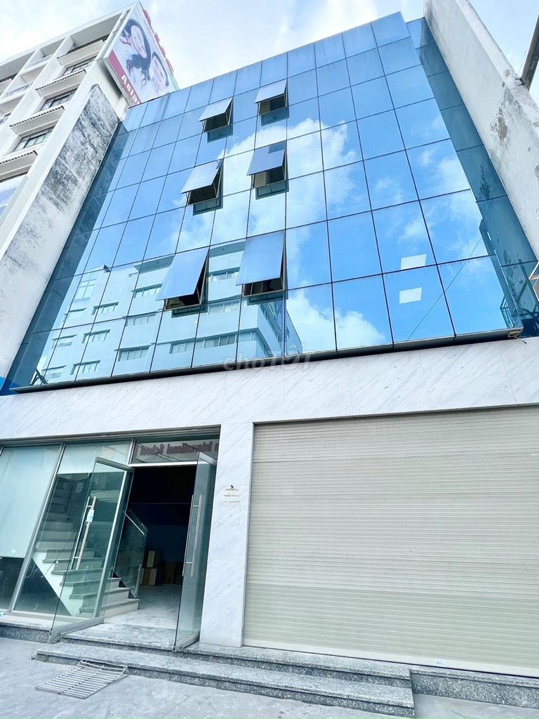 Cho thuê toà nhà 106 Lê Lai, Quận 1, diện tích 860m² - Phù hợp làm văn phòng hoặc spa