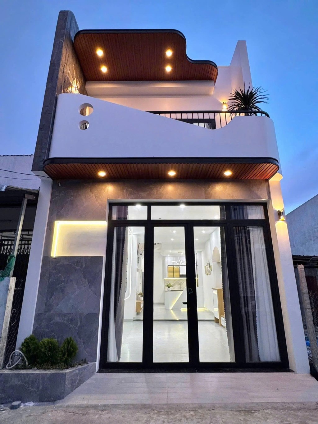 Bán nhà mặt tiền Bùi Ngọc Thu, Tương Bình Hiệp 120m² giá 2,1 tỷ - Sổ hồng riêng, pháp lý đầy đủ!