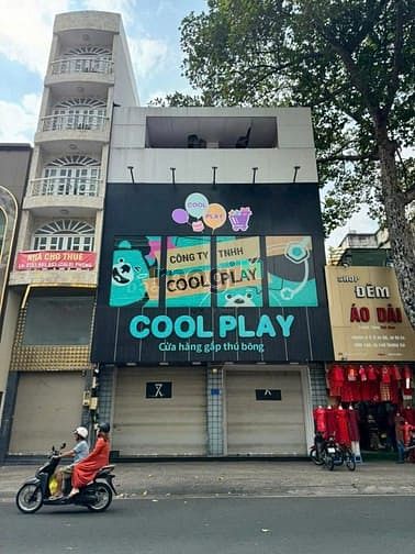 Cho Thuê Tòa Nhà Nguyễn Trãi Quận 5 990m² Giá 150 triệu - Kinh Doanh Thời Trang Đỉnh Cao!