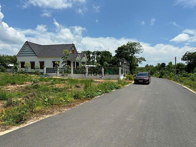 Đất nền đẹp trung tâm Long Tân 249m² giá chỉ 590 triệu - Tiềm năng sinh lời cao!