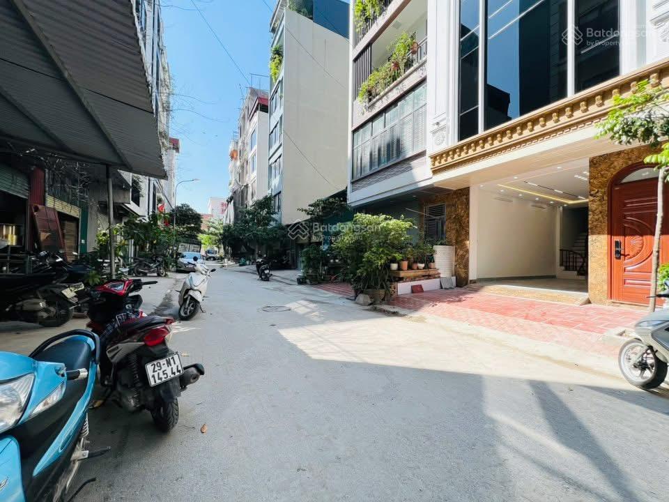 Nhà phố Xuân La, Tây Hồ 72m² giá 22.2 tỷ - Thiết kế hiện đại, thang máy