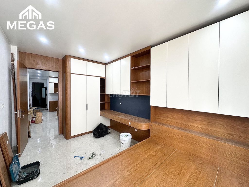 Căn hộ cho thuê 1 ngủ 1 khách Trung Kính 50m² giá 7.2 triệu - Thiết kế hiện đại, view đẹp!