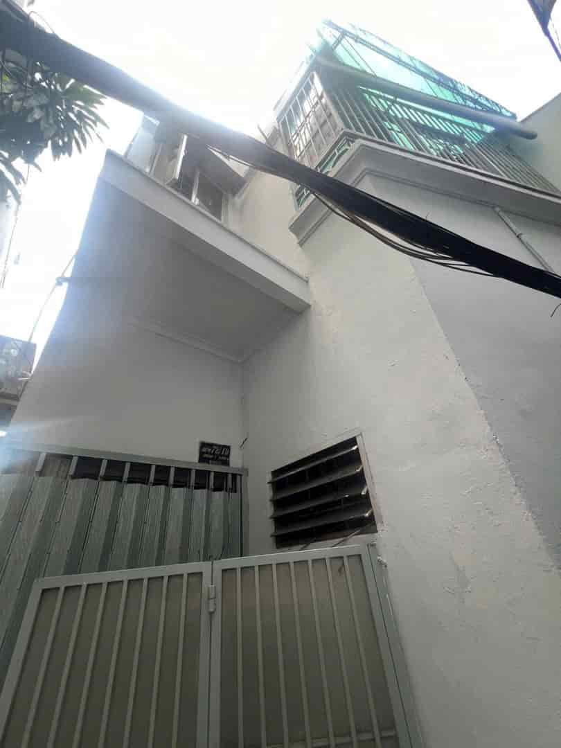 Nhà phố đẹp Cầu Ông Lãnh, Quận 1, 40m² giá chỉ 3.25 tỷ - Cơ hội vàng không thể bỏ qua!