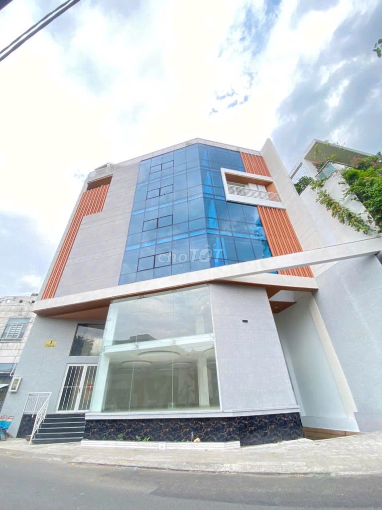 Cho thuê Tòa Nhà 3 Mặt Tiền 92 Nguyễn Thái Học, Quận 1, 1200m² - Mặt Bằng Kinh Doanh Đắc Địa!