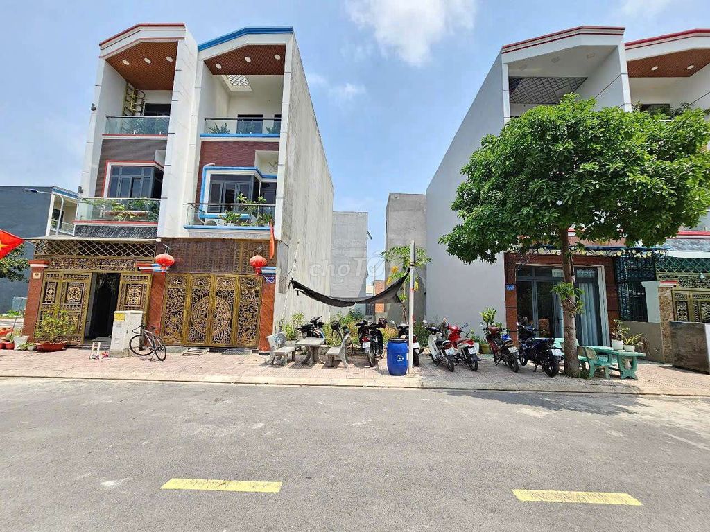 Đất nền KDC Lê Phong An Phú 2, 71.8m² giá 2.85 tỷ - Sổ hồng riêng, thổ cư 100%!