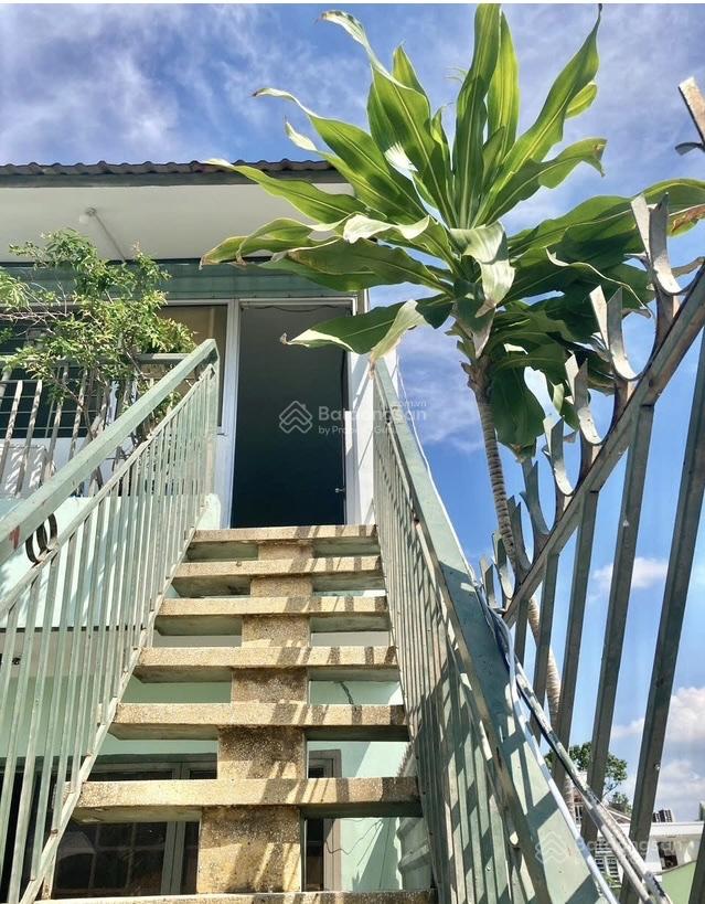 Cho thuê phòng trọ tại Quận 5 30m² giá 3.7 triệu - Khu an ninh, đầy đủ nội thất!