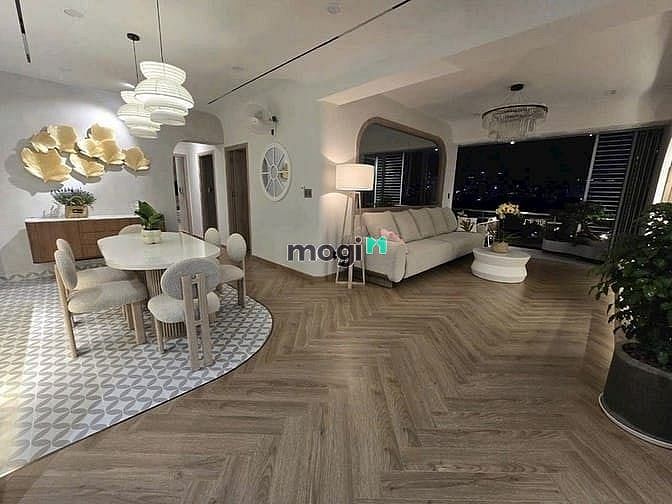 Căn hộ Garden Court 1, Phú Mỹ Hưng, 147m² giá 14 tỷ - Nội thất cao cấp, view đẹp!