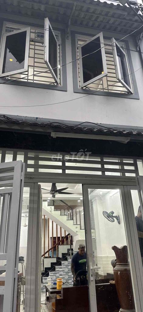 Nhà cho thuê 3 tầng đường Số 7 Linh Trung 54m² giá 14 triệu - Full nội thất, tiện nghi