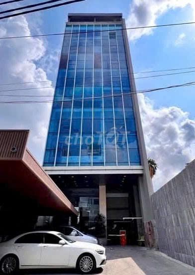 Nhà nguyên căn mặt tiền Ba Tháng Hai Quận 10, diện tích 180m² - Thiết kế hiện đại, giá thuê 90 triệu