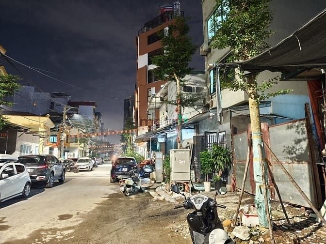 Đất An Dương Vương 55m² giá 16.9 tỷ - Mặt ngõ to, ô tô tránh nhau!