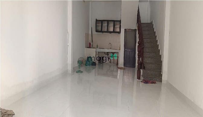 Nhà nguyên căn 1 trệt 1 lầu hẻm xe hơi Nguyễn Văn Thương 80m² giá 15 triệu - Khu vực an ninh, thuận tiện kinh doanh!