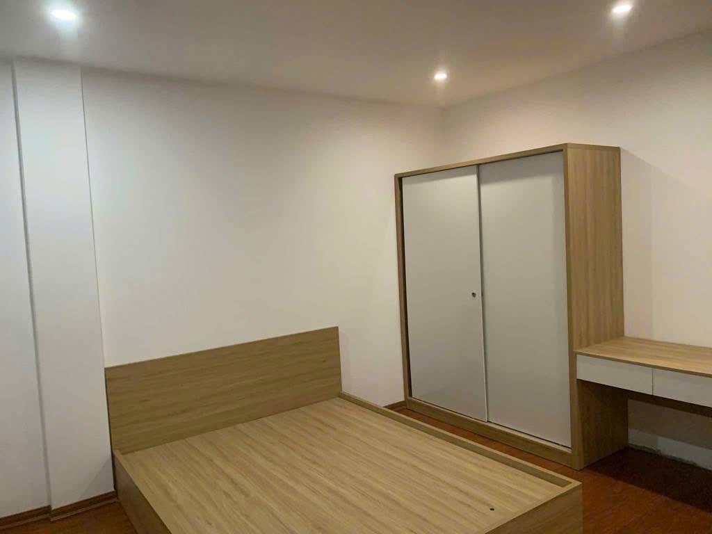 Nhà 7 tầng thiết kế hiện đại tại Tây Hồ 37m² giá 10.9 tỷ - Đầu tư sinh lời cao!