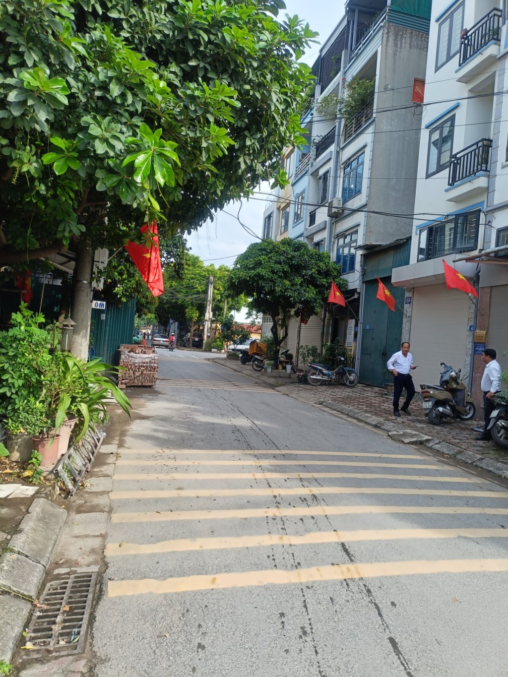 Nhà phân lô Phạm Văn Đồng 120m² giá 27.5 tỷ - Cơ hội đầu tư tiềm năng!