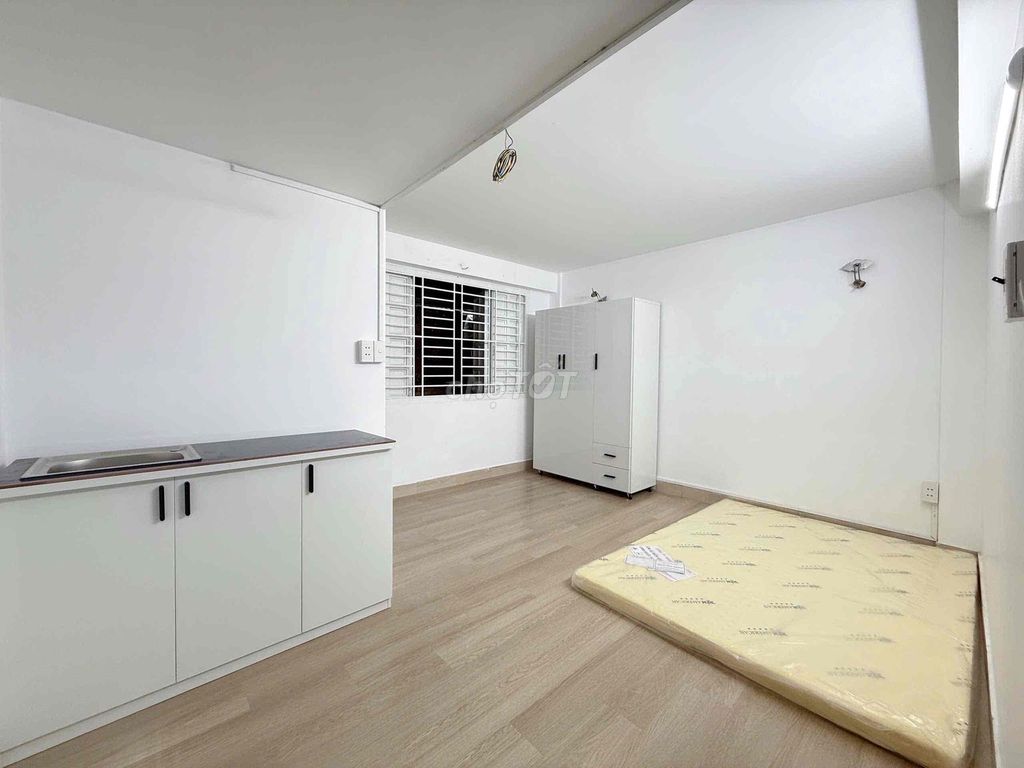 Căn hộ dịch vụ tại Quận 5 - 20m² chỉ 3.8 triệu - Giờ giấc tự do, không chung chủ!