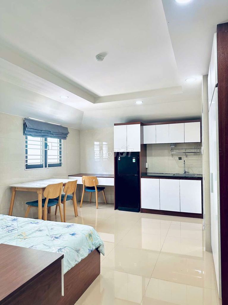 Căn hộ dịch vụ Trần Hưng Đạo Quận 5 25m² giá 6.7 triệu - Full nội thất tiện nghi!