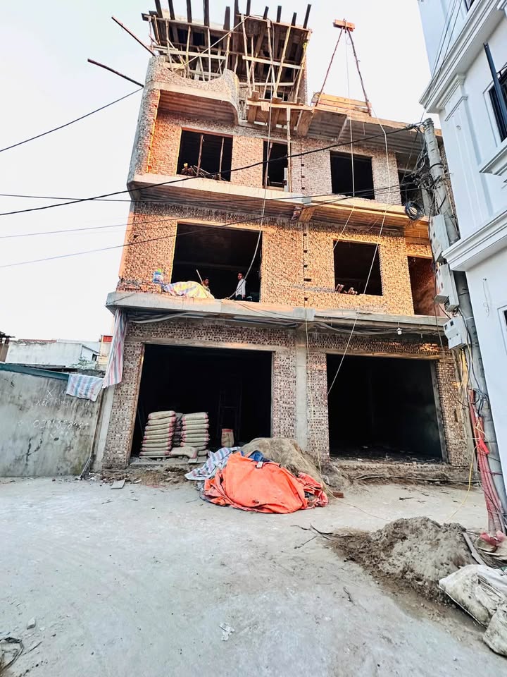 Nhà 4 tầng có gara ô tô tại An Đồng 50m² giá 3.8 tỷ - Đỗ xe ngay cửa!