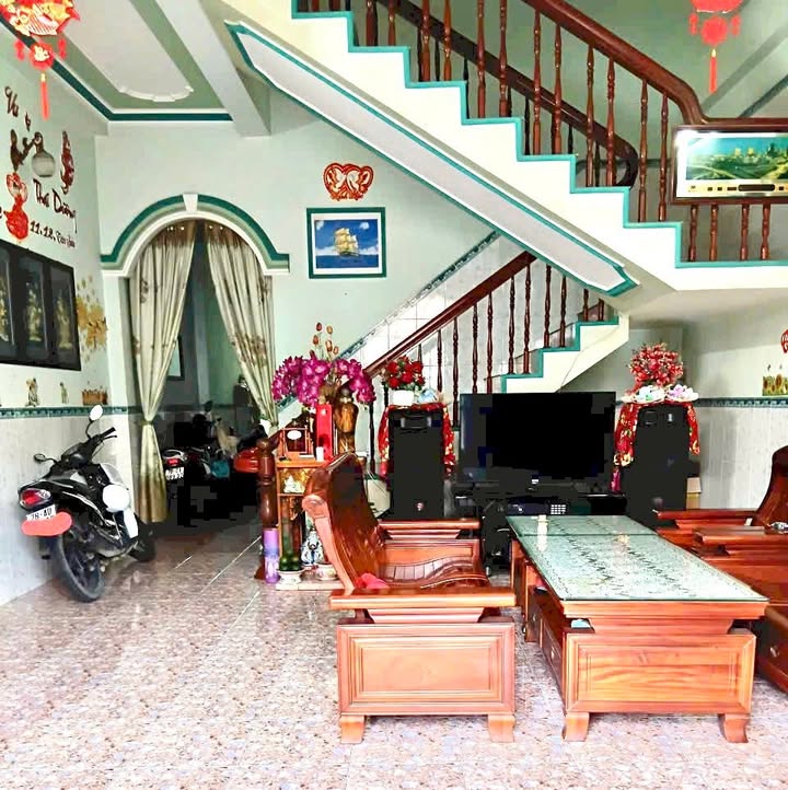 Nhà 2 tầng Huyền Trân Công Chúa 120m² giá 4.5 tỷ - Gần biển, thương lượng!