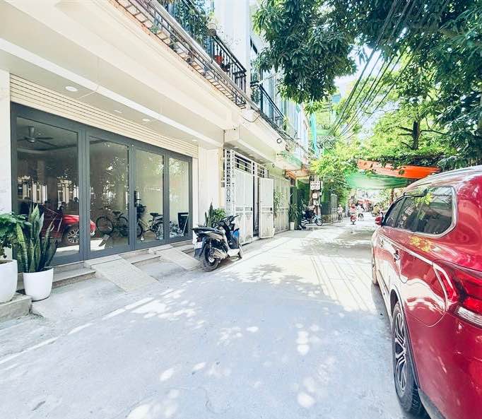 Nhà mặt tiền Nguyễn Đức Cảnh 65m² giá thỏa thuận - Thiết kế hiện đại, thang máy xịn