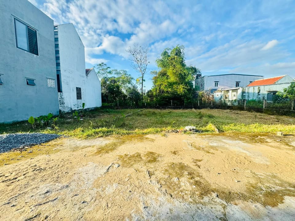 Đất nền Dương Sơn, Hòa Xuân, Đà Nẵng 120m² giá 1.85 tỷ - Vị trí đắc địa, tiềm năng phát triển!