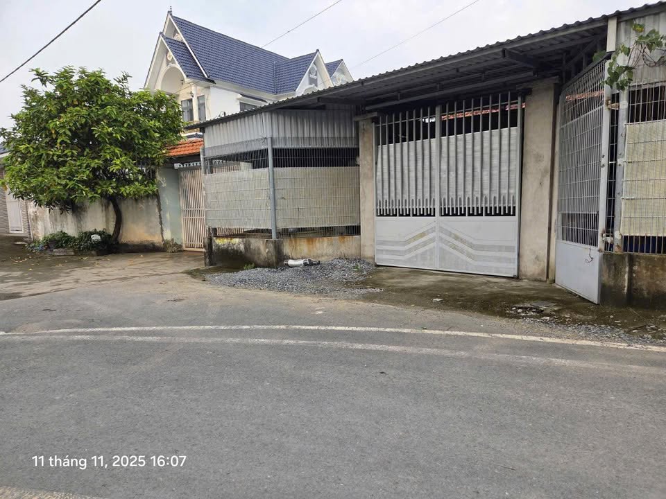 Đất thổ cư Hóc Môn 457m² giá 7.2 tỷ - Sổ hồng chính chủ, đường nhựa rộng rãi!