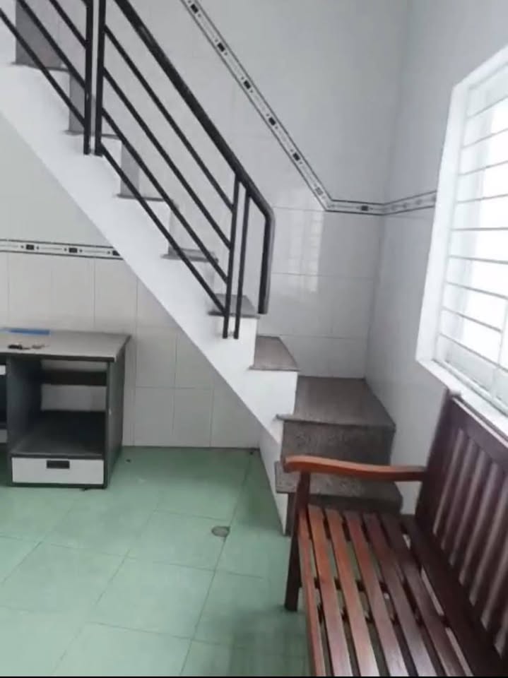 Nhà phố Lê Hồng Phong, Quy Nhơn 51m² giá chỉ 1.69 tỷ - Cơ hội hiếm có!