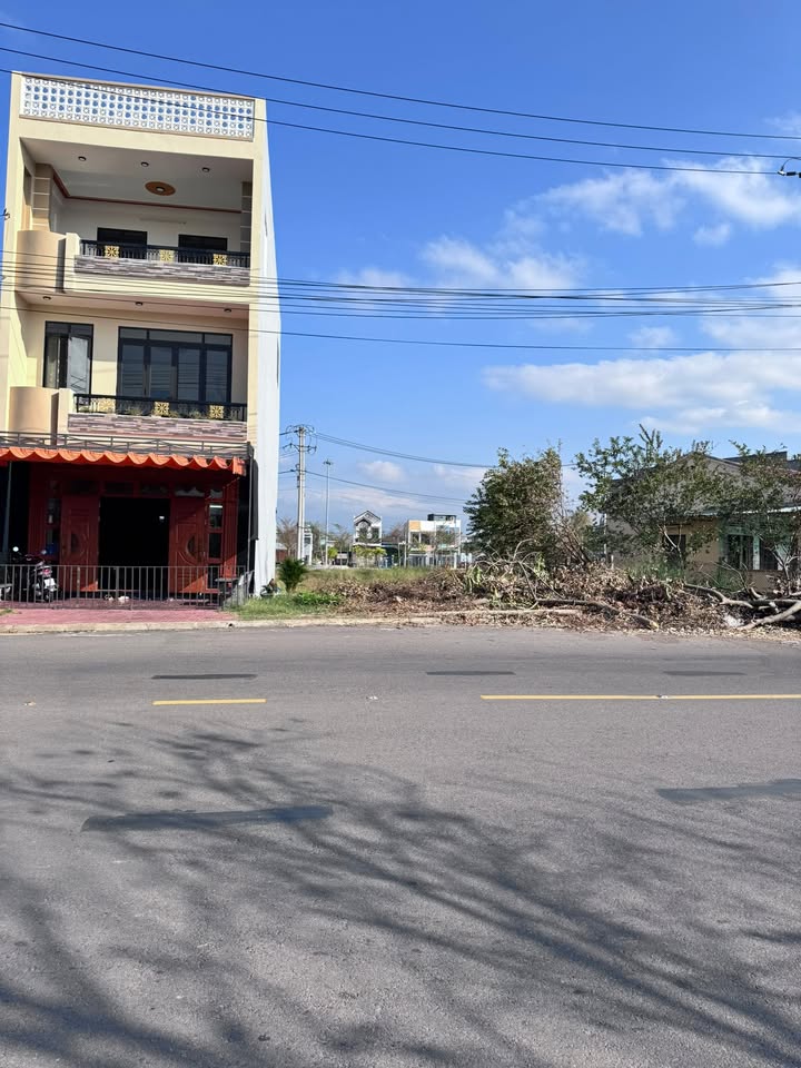 Đất nền mặt tiền Ngô Đức Đệ, Quy Nhơn 105m² - Hướng Nam, cơ hội đầu tư tuyệt vời!
