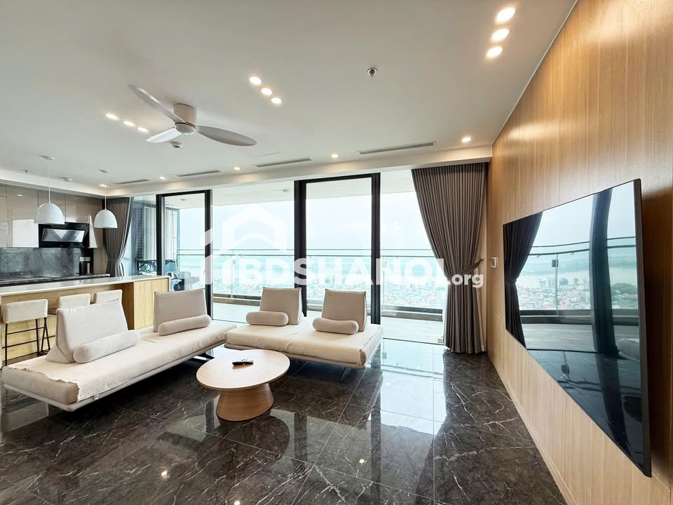 Căn hộ 3PN view sông Hồng tại Sunshine Golden River - Chỉ việc vào ở!