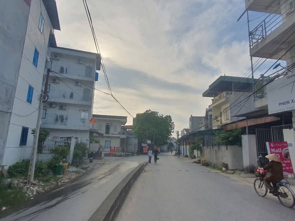 Đất nền kinh doanh tại Sơn Đông, Quế Võ, Bắc Ninh 47.5m² giá 2 tỷ - Tiềm năng tăng giá cao!