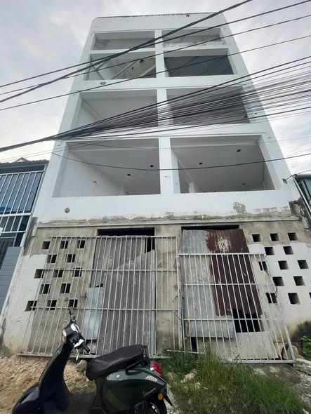 Nhà thô 16 phòng 2 mặt tiền hẻm 505 Lương Định Của, Nha Trang - Giá chỉ 6 tỷ!