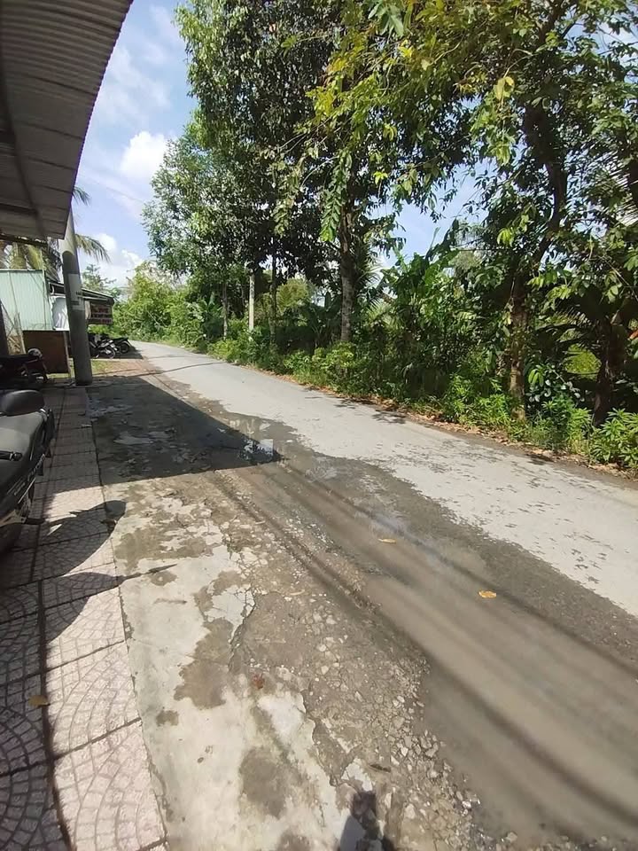 Nhà cho thuê mặt tiền Hòa Phú 4 triệu - Vừa ở vừa kinh doanh