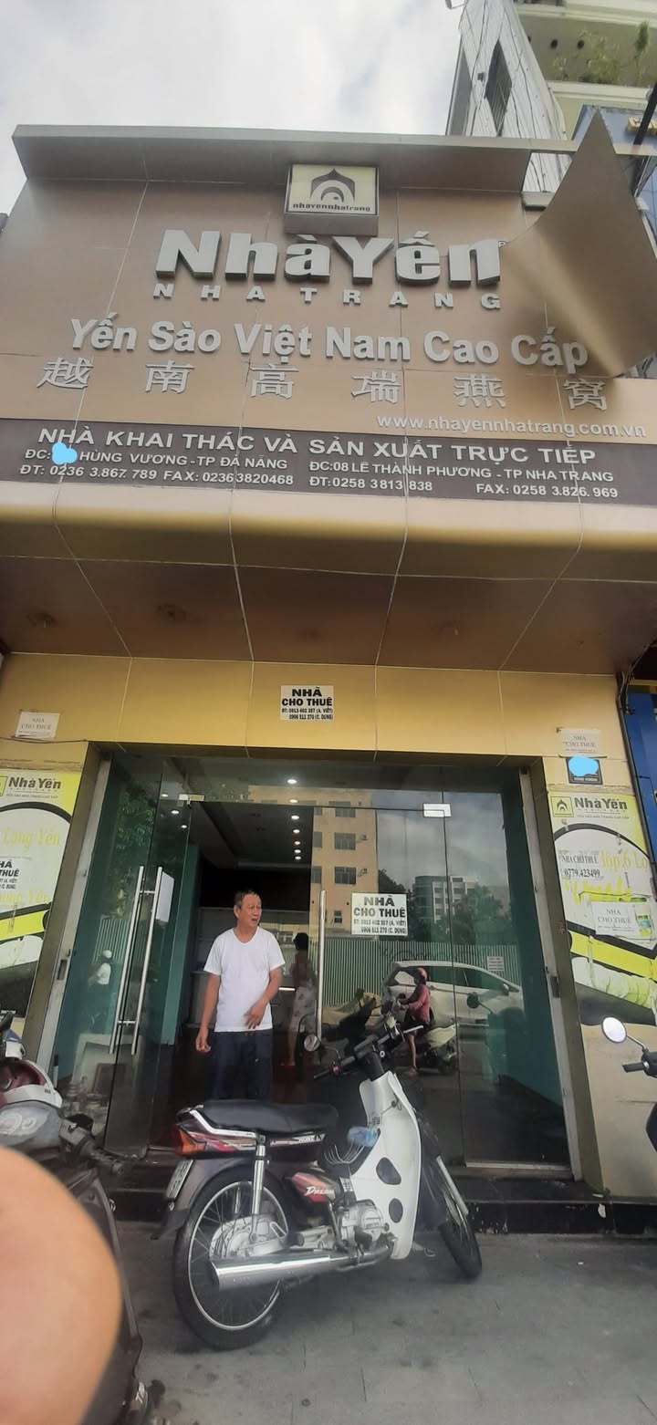 Cho thuê mặt bằng đường Hùng Vương, Hải Châu, Đà Nẵng 75m² - Vị trí đắc địa kinh doanh!