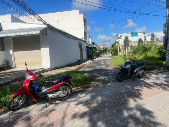 Đất nền hẻm Massage Quỳnh - Võ Văn Kiệt 95m² giá 1.75 tỷ - Đầu tư sinh lời lý tưởng!